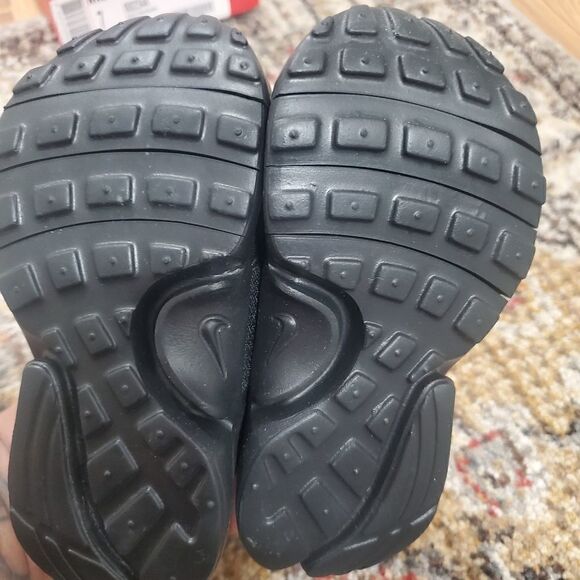 Nike Presto Extreme RUNS SMALL  SE Black/black TD Toddler Size 6c Unisex - Picture 4 of 7